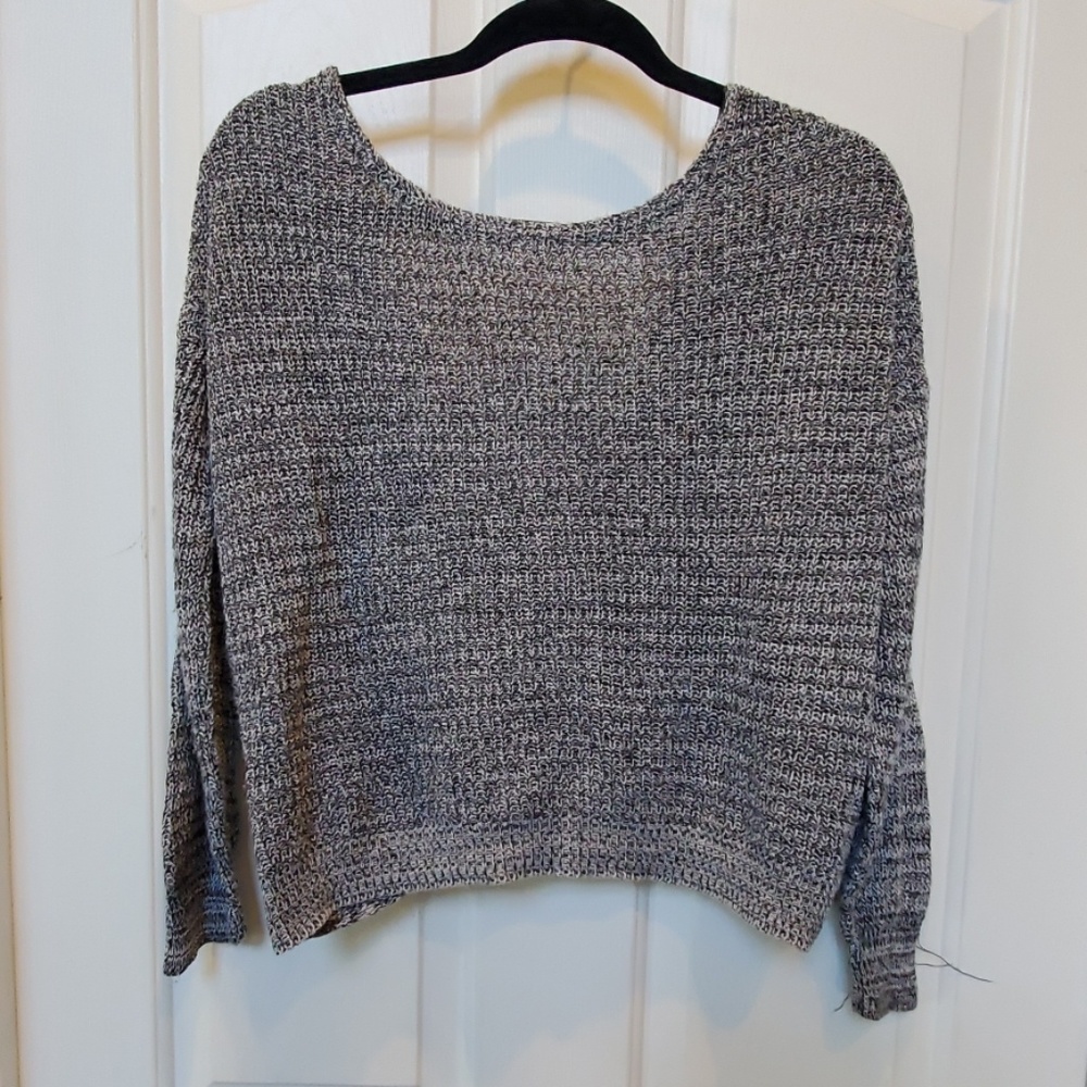 Lightweight twist back sweater
